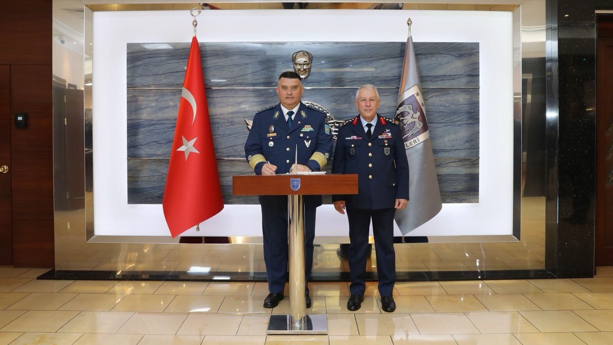 Romanya Hava Kuvvetleri Komutanı Türkiye\'de