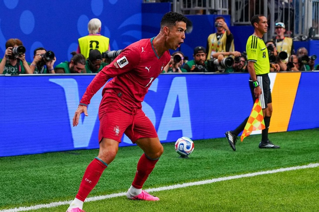 Ronaldo’nun tarihe geçtiği maçta Portekiz farka koştu