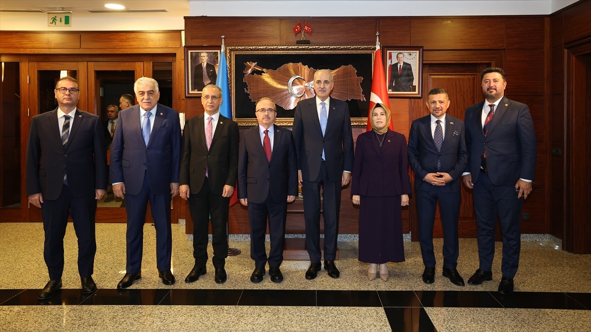Kurtulmuş Bakü Büyükelçiliğini Ziyaret Etti