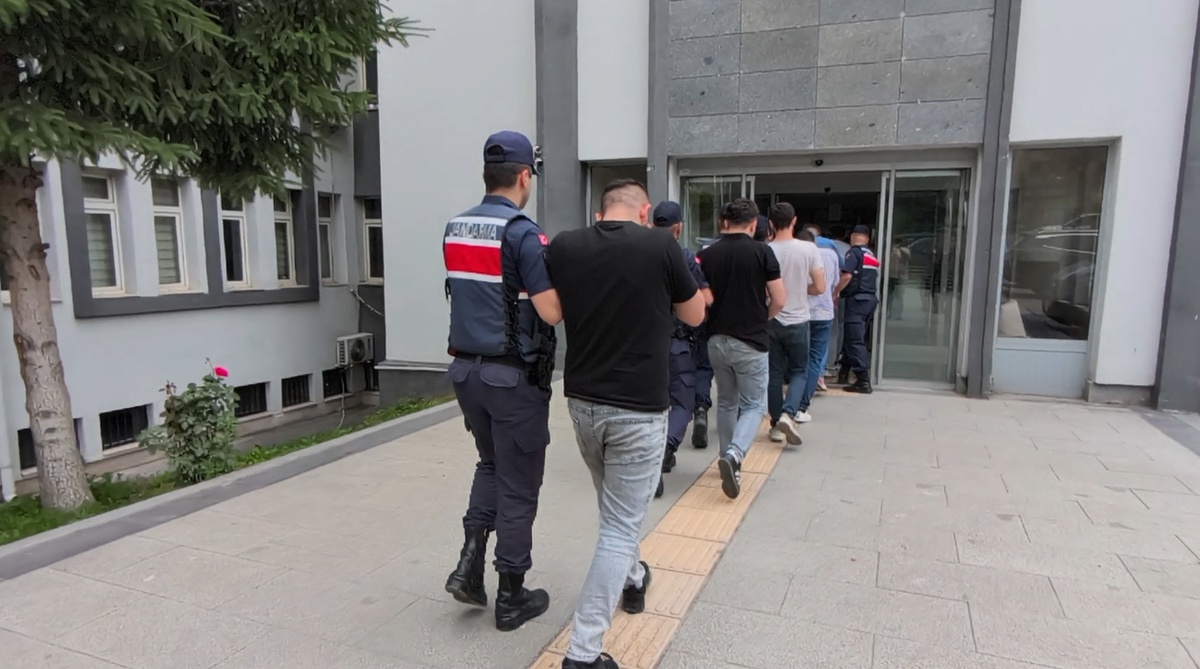 Tokat\'ta Uyuşturucu Operasyonu: 12 Gözaltı