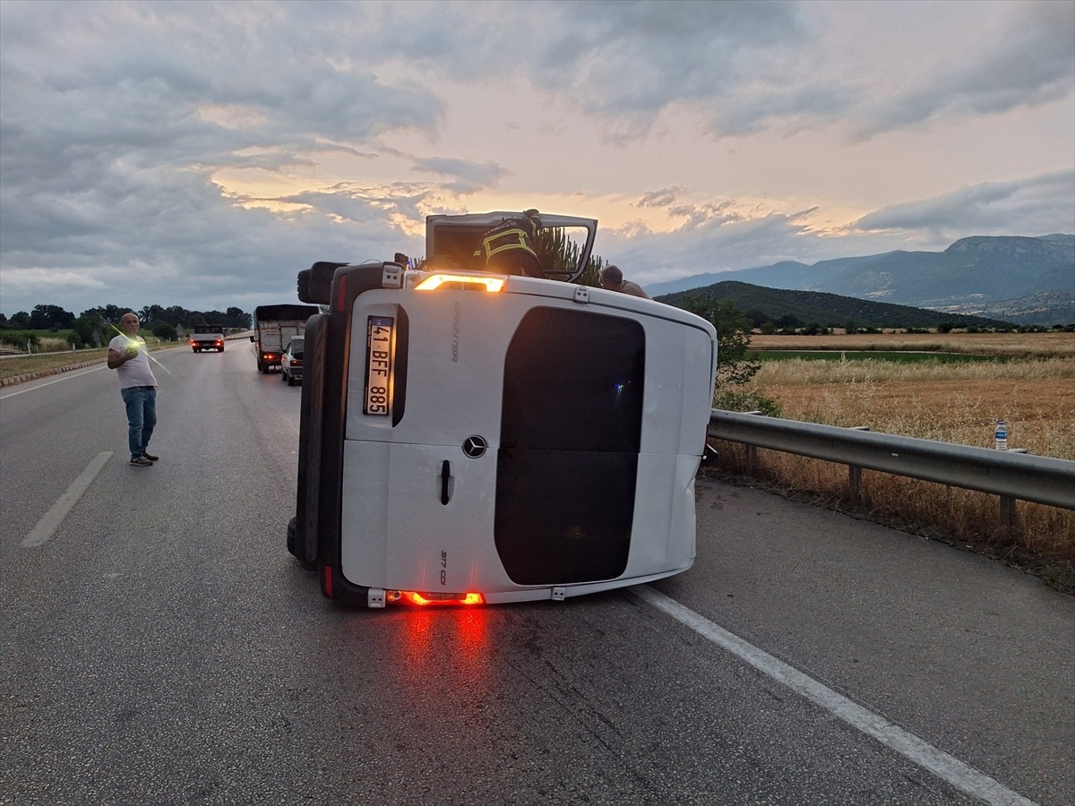 Niksar\'da Trafik Kazası: 2 Yaralı