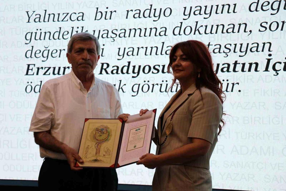 TYB\'den Erzurum\'a iki ödül birden