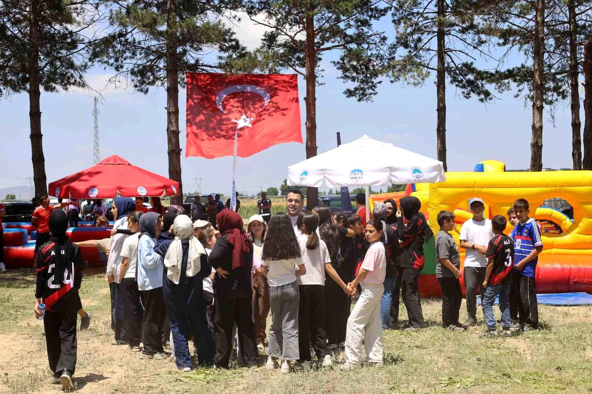 Yahyalı Gençler ERVA Spor Kulübü öğrencileri, Fidanlık AR-GE Merkezi'nde buluştu