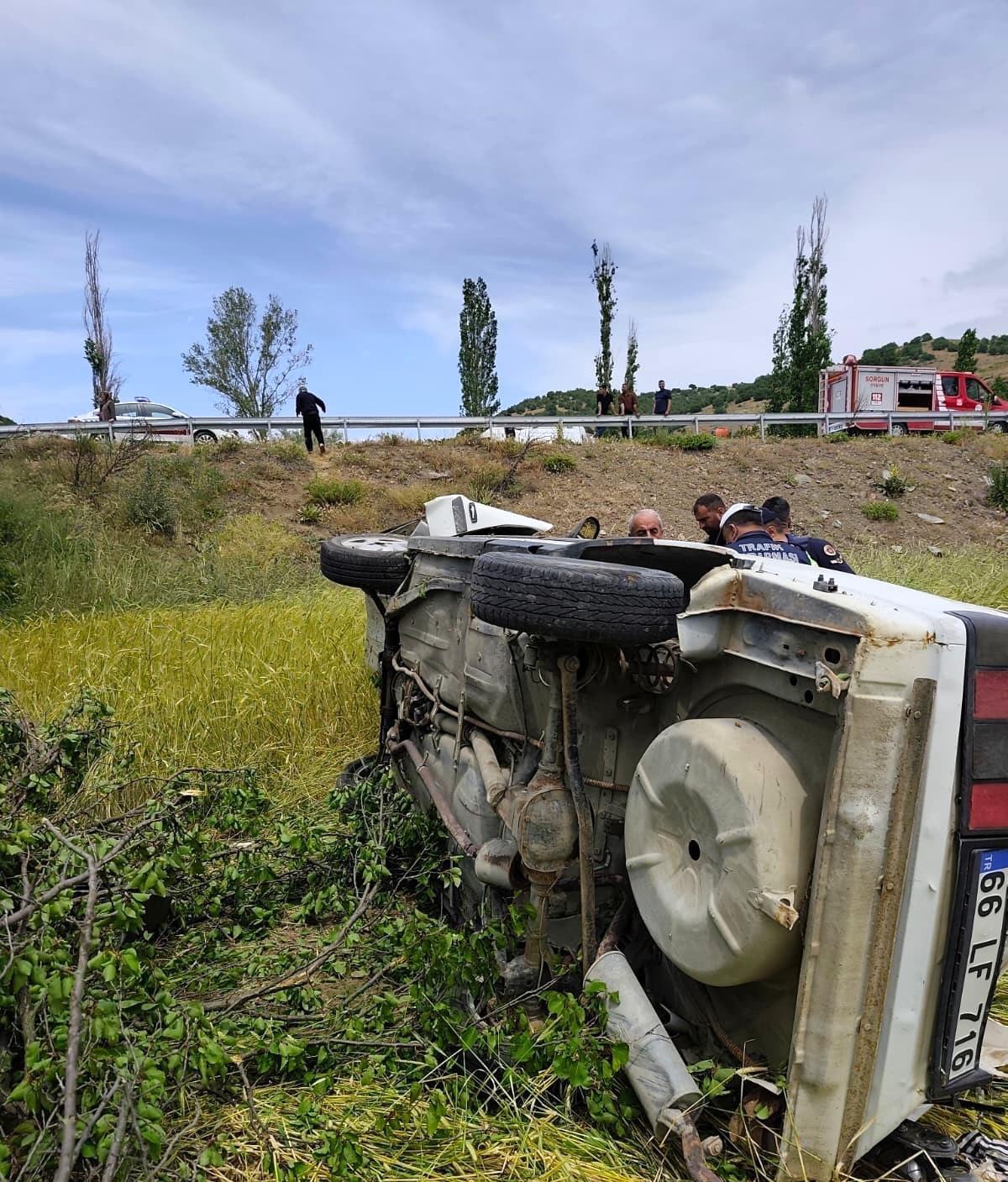 Yozgat\'ta takla atan otomobilde 2 kişi yaralandı