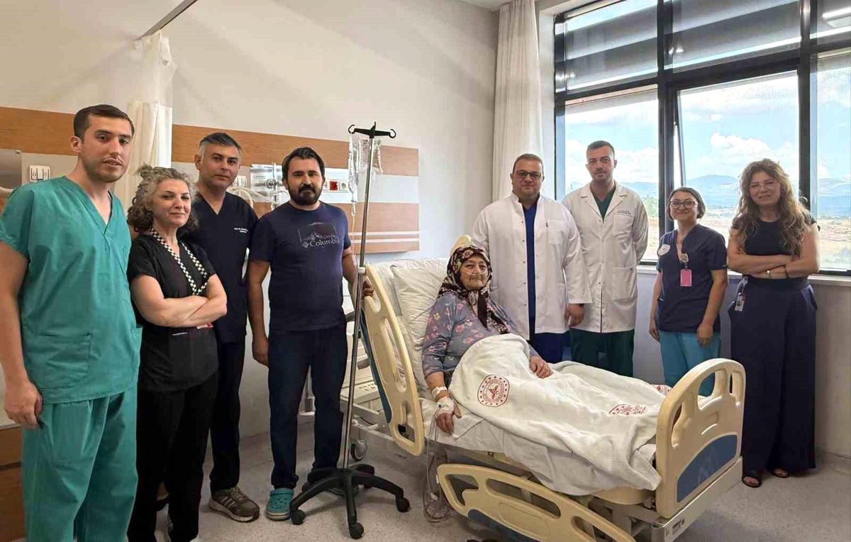 Muğla\'da Başarılı Kolon Tümörü Ameliyatı
