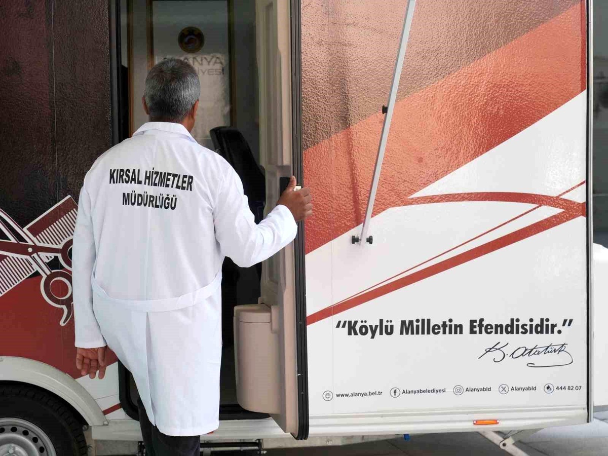 Alanya Belediyesi mobil kuaför aracı hizmete başladı