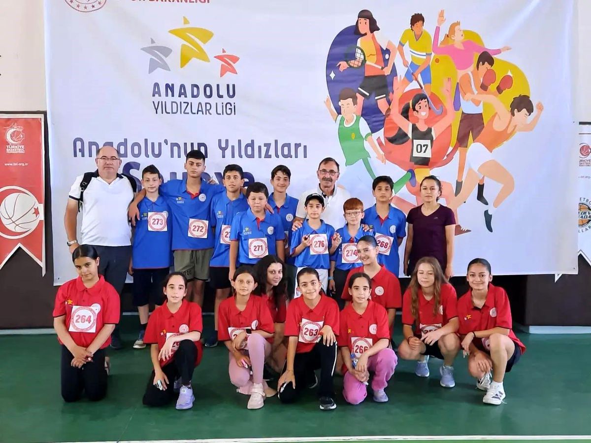 Sivaslı Sporcular ANALİG'de Başarı Elde Etti