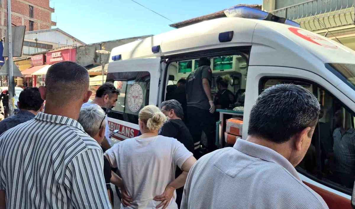 Bartın\'da Cadde Ortasında Yaralı Kişi