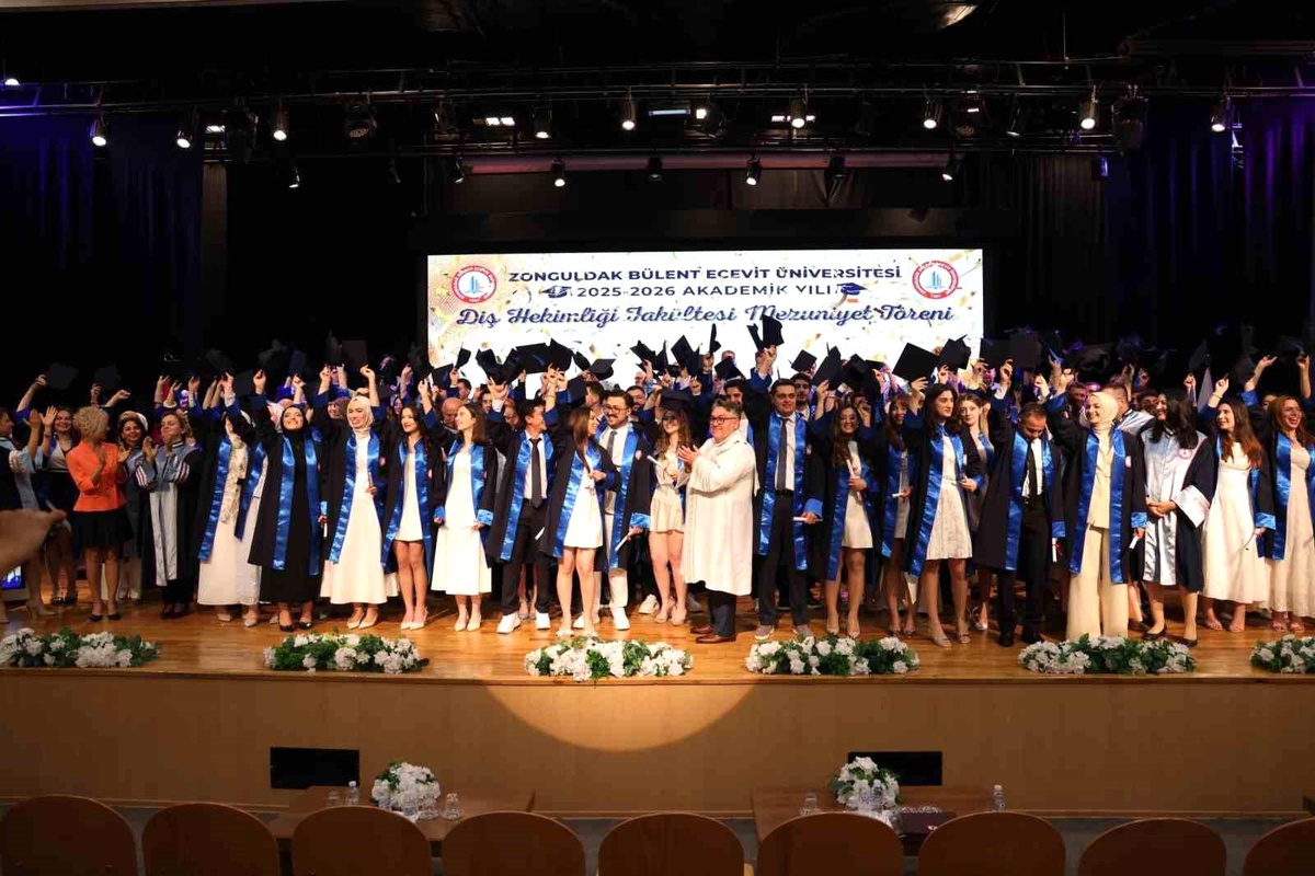 BEUN\'dan 106 yeni diş hekimi mezuniyeti