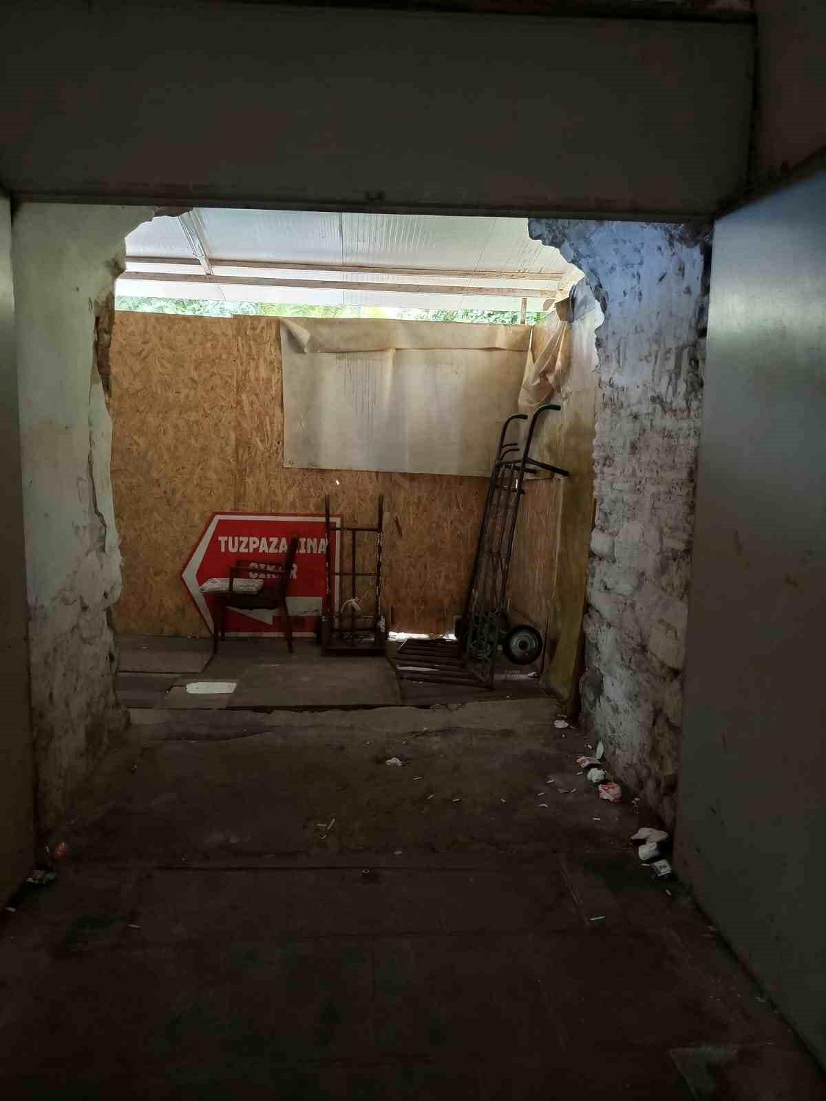 Bursa\'da tarihi İç Fidan Han acil restorasyon bekliyor