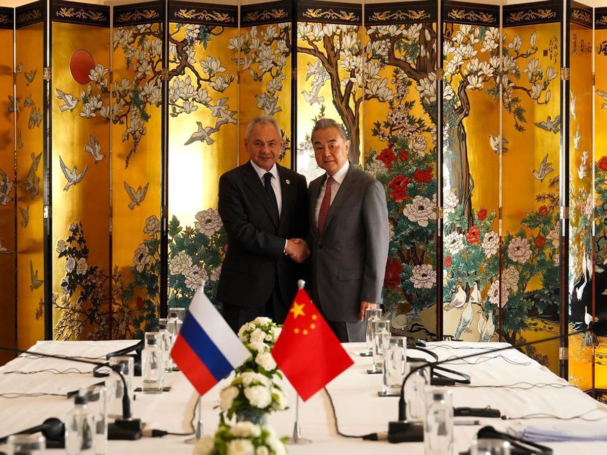 Çin ve Rusya BRICS\'te Güvenlik İşbirliğini Güçlendiriyor