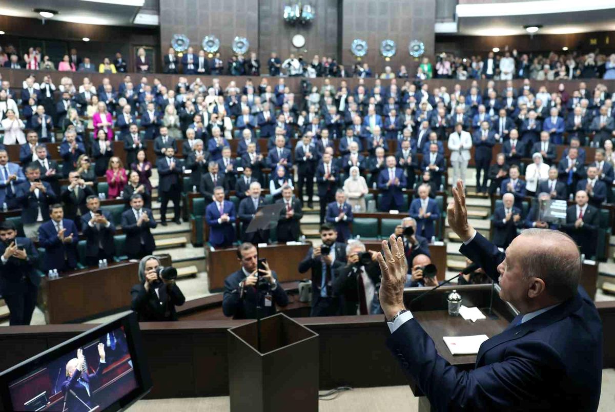 Erdoğan: Paralel yönetim siyaseti felç ediyor