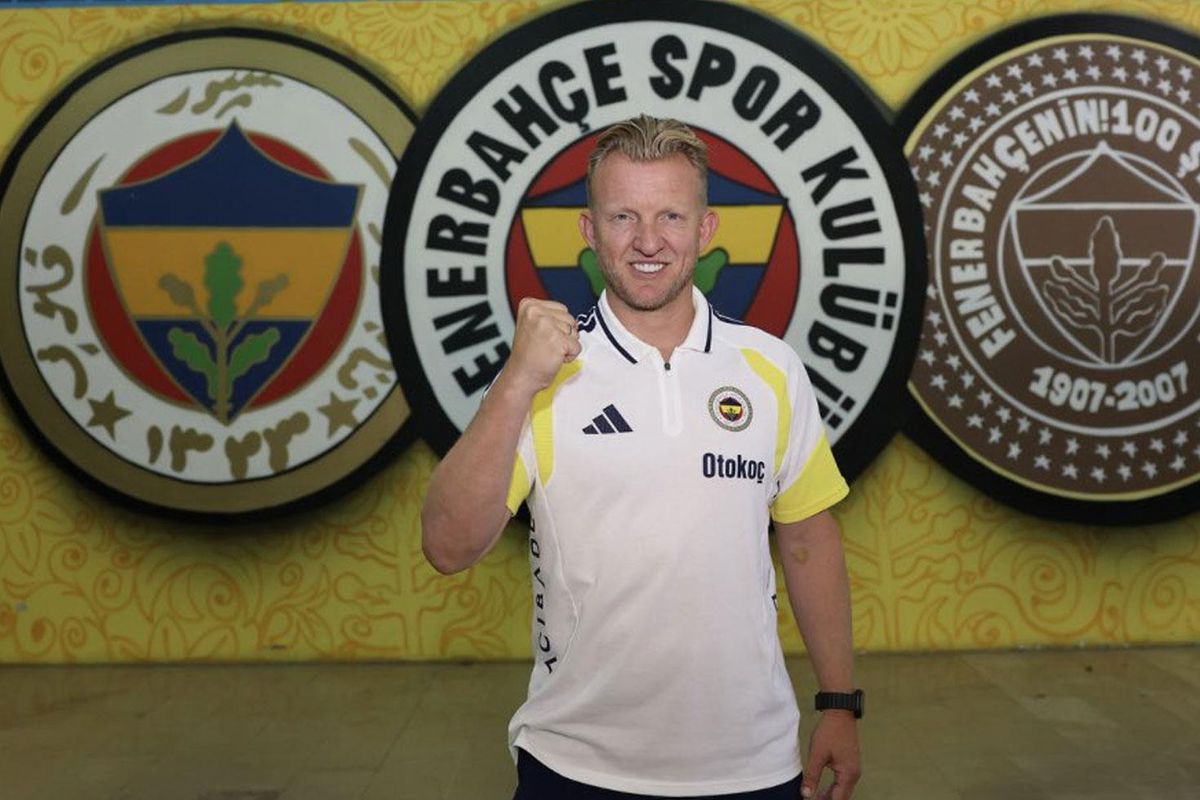 Dirk Kuyt resmen Fenerbahçe\'de