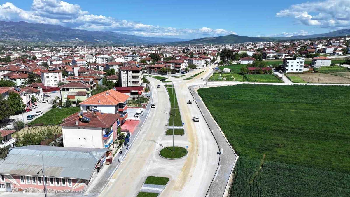 Erbaa\'da Kazım Karabekir Caddesi iki gün trafiğe kapandı