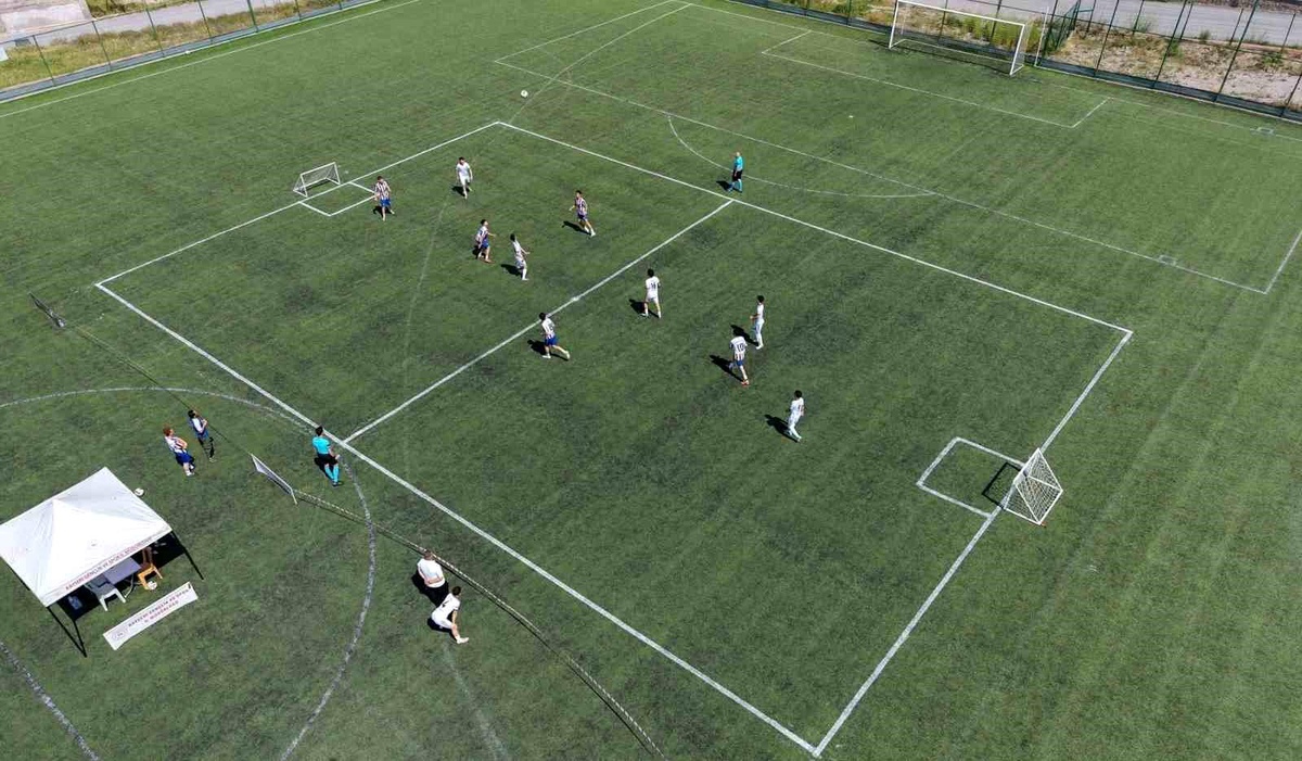 Kayseri\'de 5x5 Futbol Gençlik Kupası