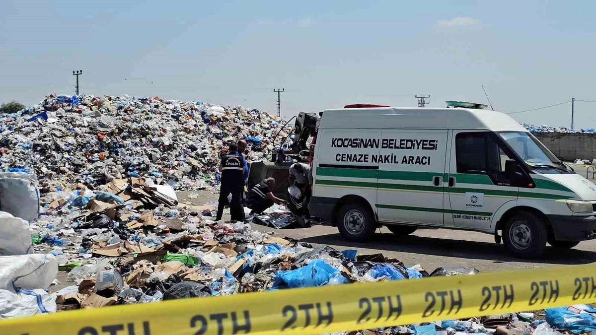 Kayseri\'de iş makinesinin altında kalan denetimli serbestlik personeli hayatını kaybetti