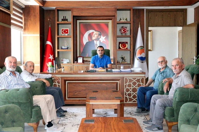 Kıbrıs Gazilerinden Kaymakam Çelik’e Veda Ziyareti