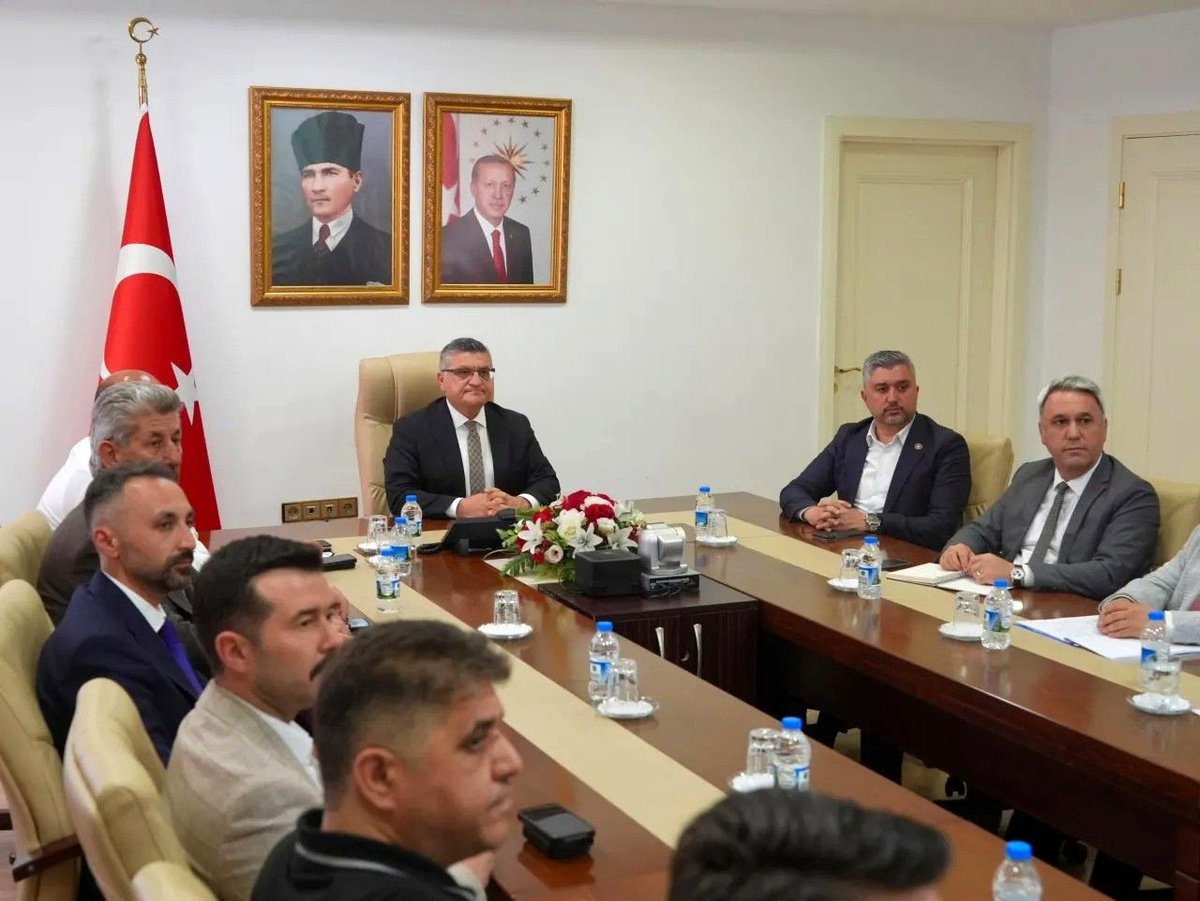 Sinop\'ta demir yolu projesi için kritik toplantı