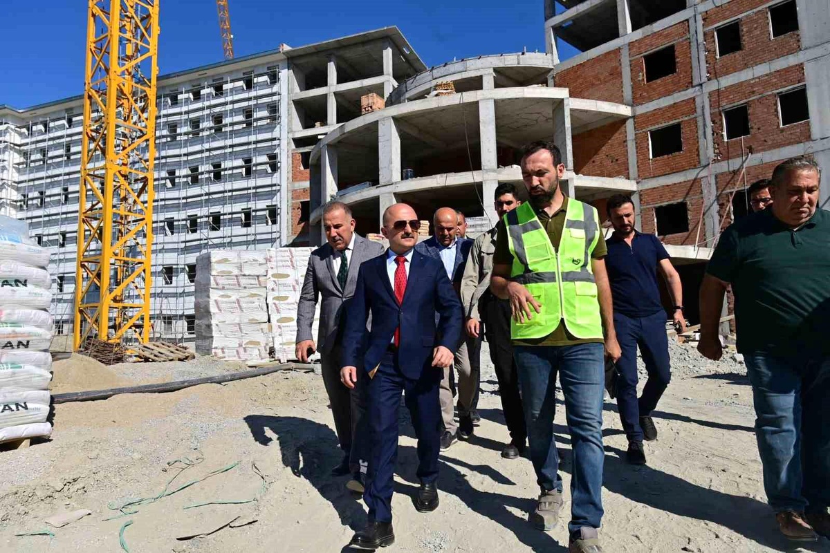 Söke\'de KYK Erkek Yurdu İnşaatı İncelendi