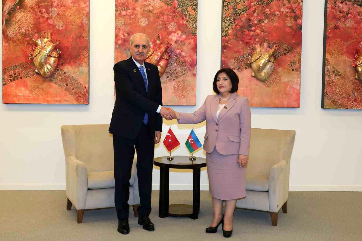 Kurtulmuş, Bakü\'de Gafarova ile Görüştü