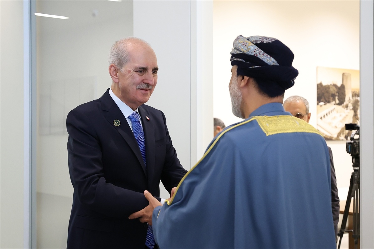 Kurtulmuş\'tan Umman ile kritik görüşme