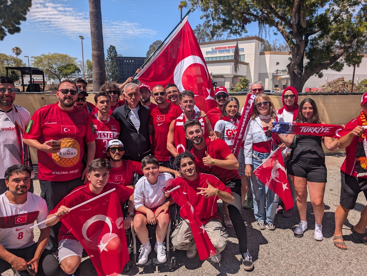 TFF ve Futbolculardan Taraftara Destek