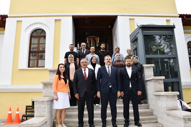 Engelli Öğrencilerden Yıl Sonu Sergisi