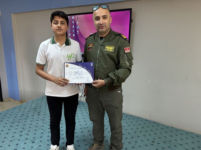 Yüksekova’da Model Uçak Eğitimi Sertifika Töreni
