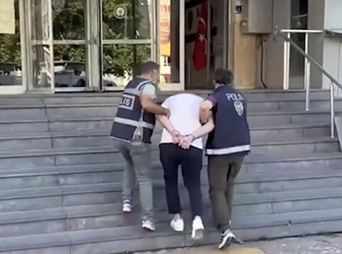 Kayseri\'de 21 yıl hapis cezasıyla aranan dolandırıcı yakalandı