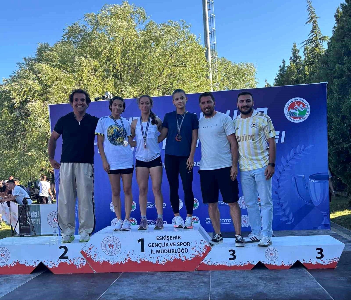 Sude Naz Bayar Türkiye İkincisi Oldu
