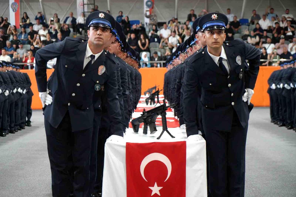 Bayburt\'ta 342 Polis Adayı Mezun Oldu