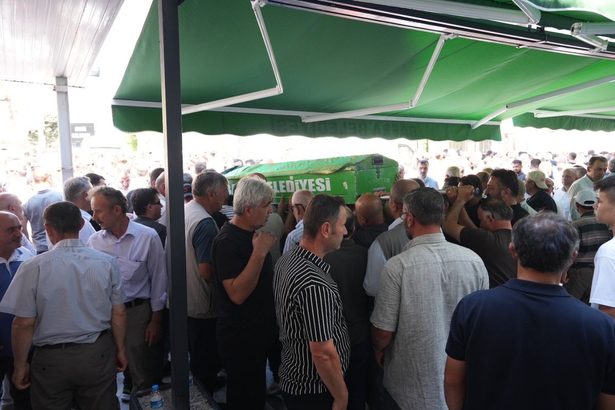 Kayıp Esma Yöro Türkel Son Yolculuğuna Uğurlandı