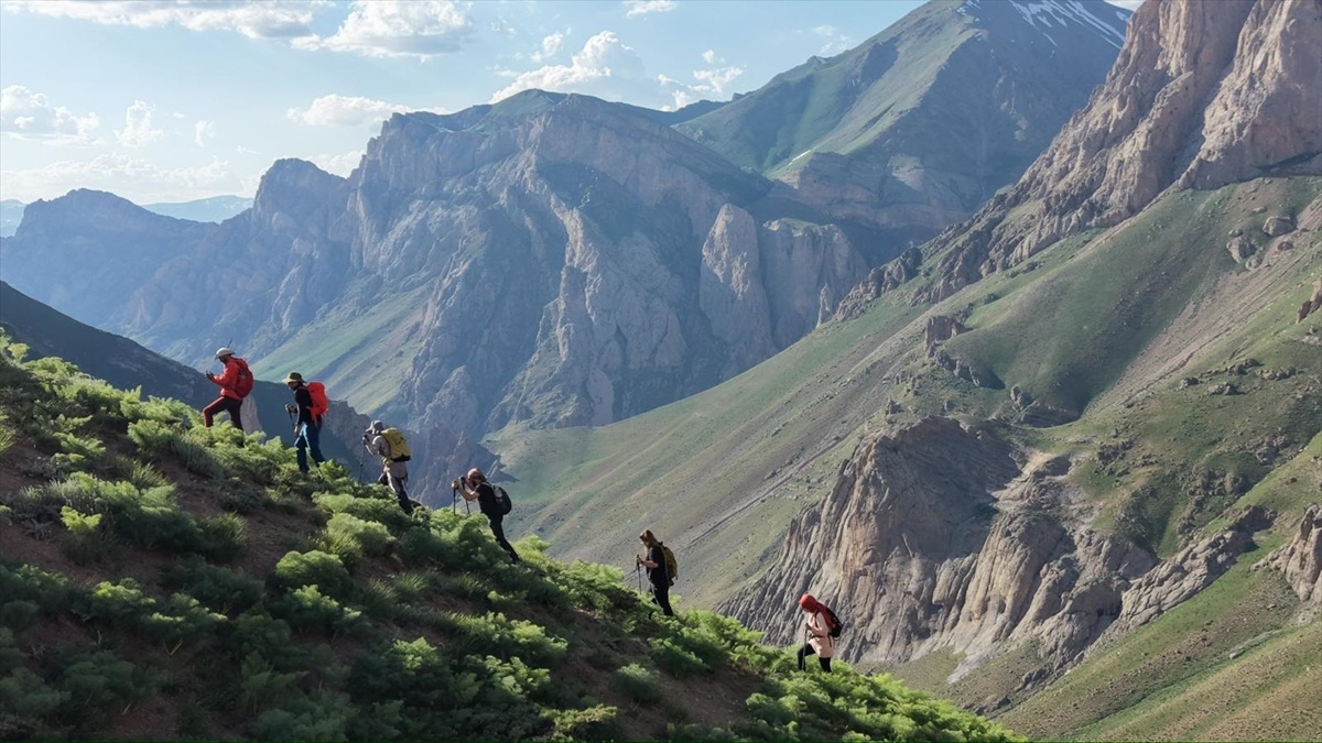 Hakkari\'de Doğaseverler Buluştu