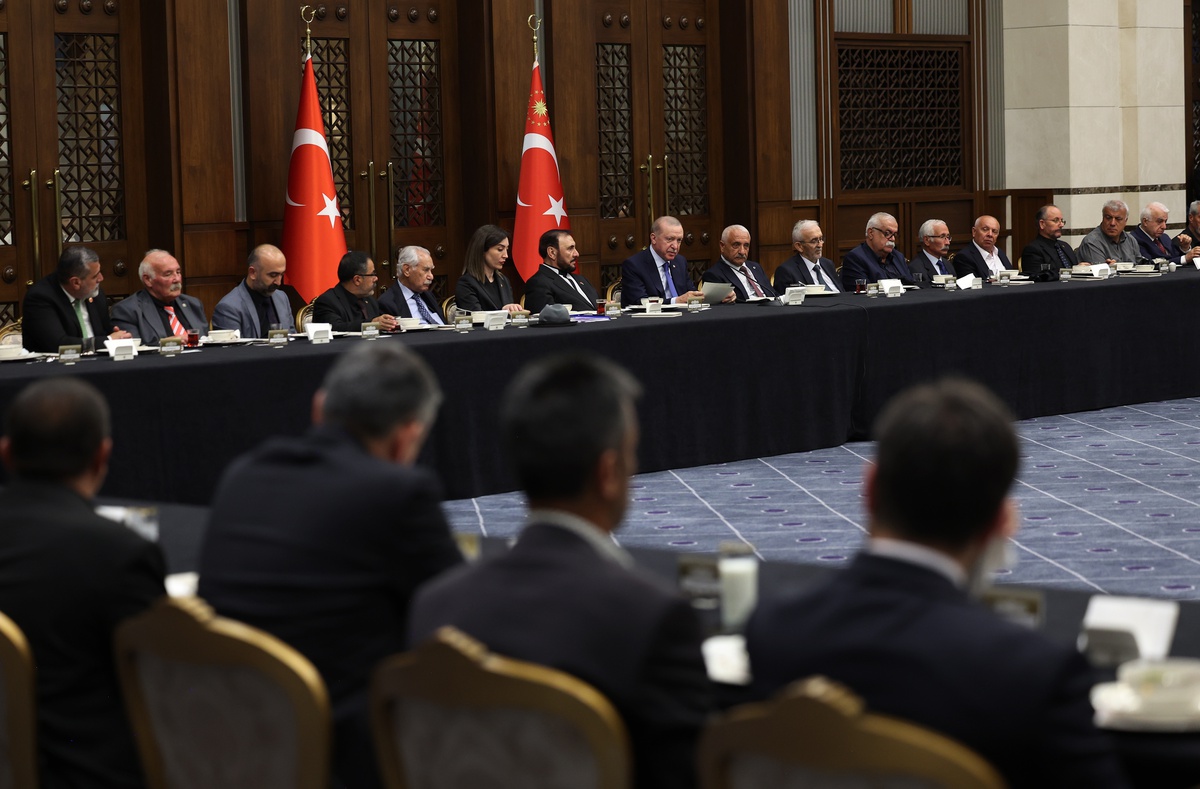 Erdoğan: Alevi canlarımızı asla ihmal etmedik
