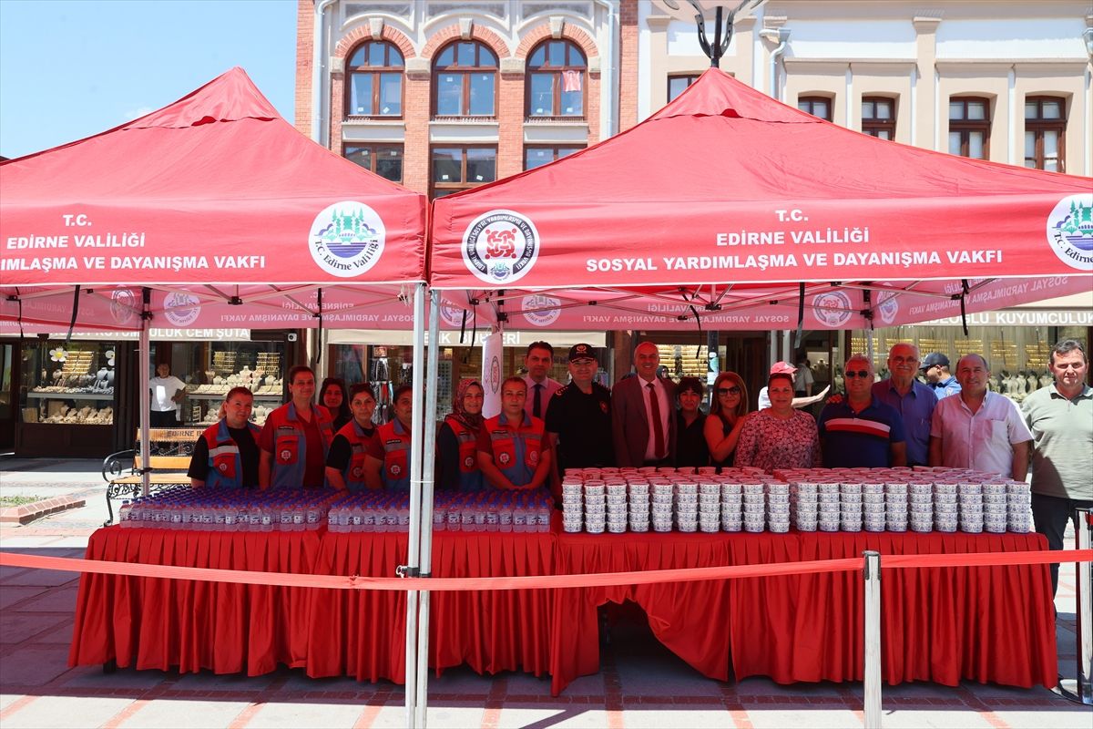 Edirne\'de Aşure İkramı
