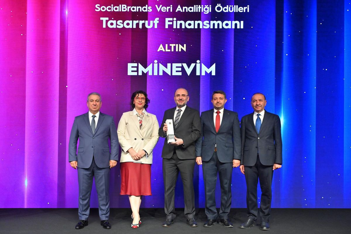 Eminevim Brandverse Awards’ta ‘sektörünün en iyisi’ olarak altın ödül kazandı