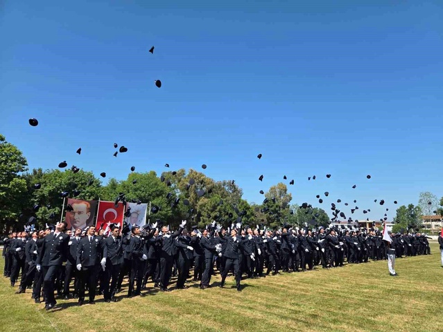 Samsun’da 380 polis adayı mezun oldu