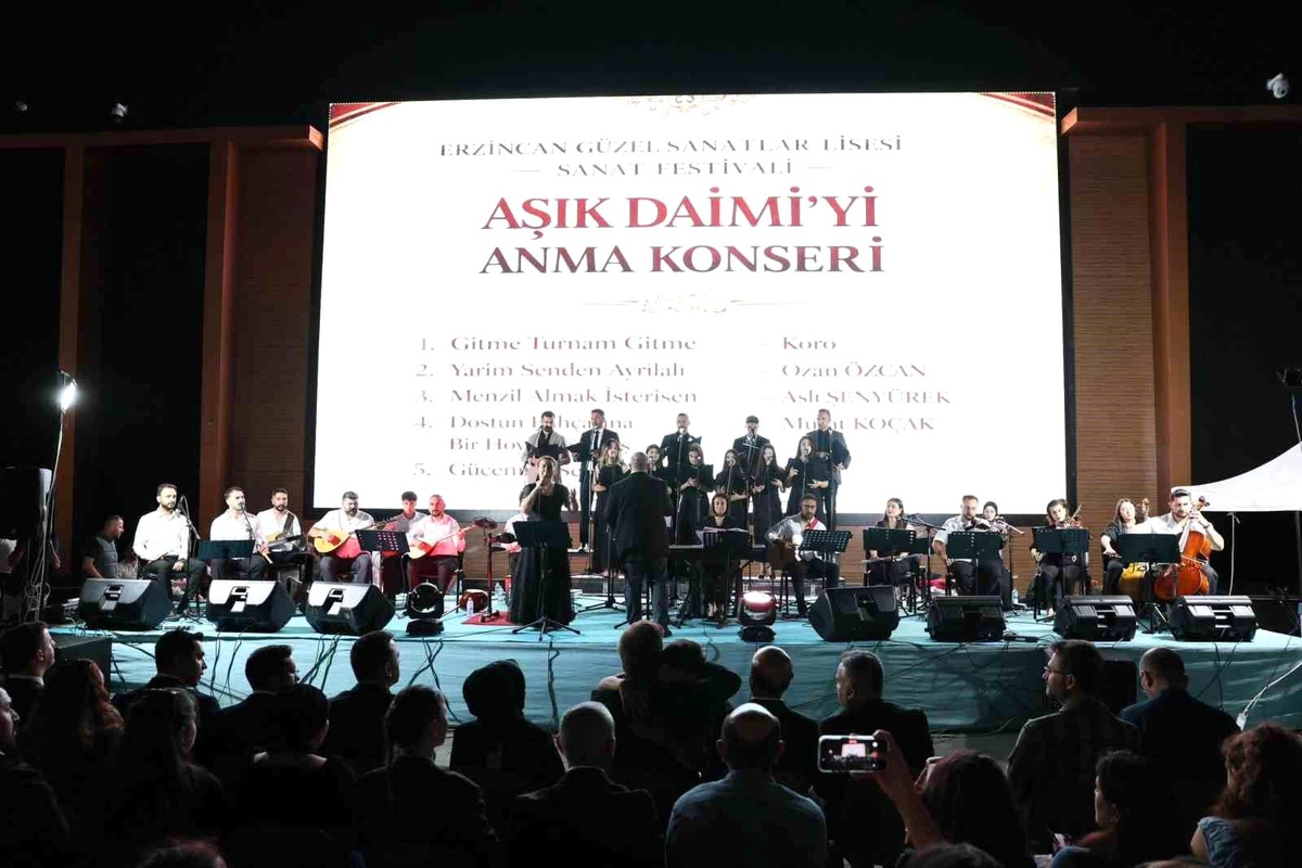 Erzincan Sanat Festivali Aşık Daimi ile Başladı