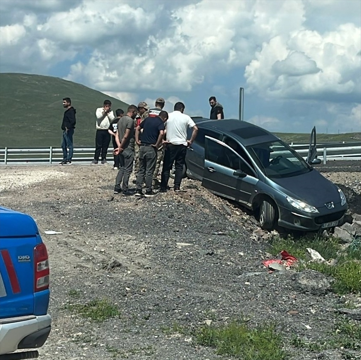 Jandarma Peşindeki Göçmen Kaza Yaptı