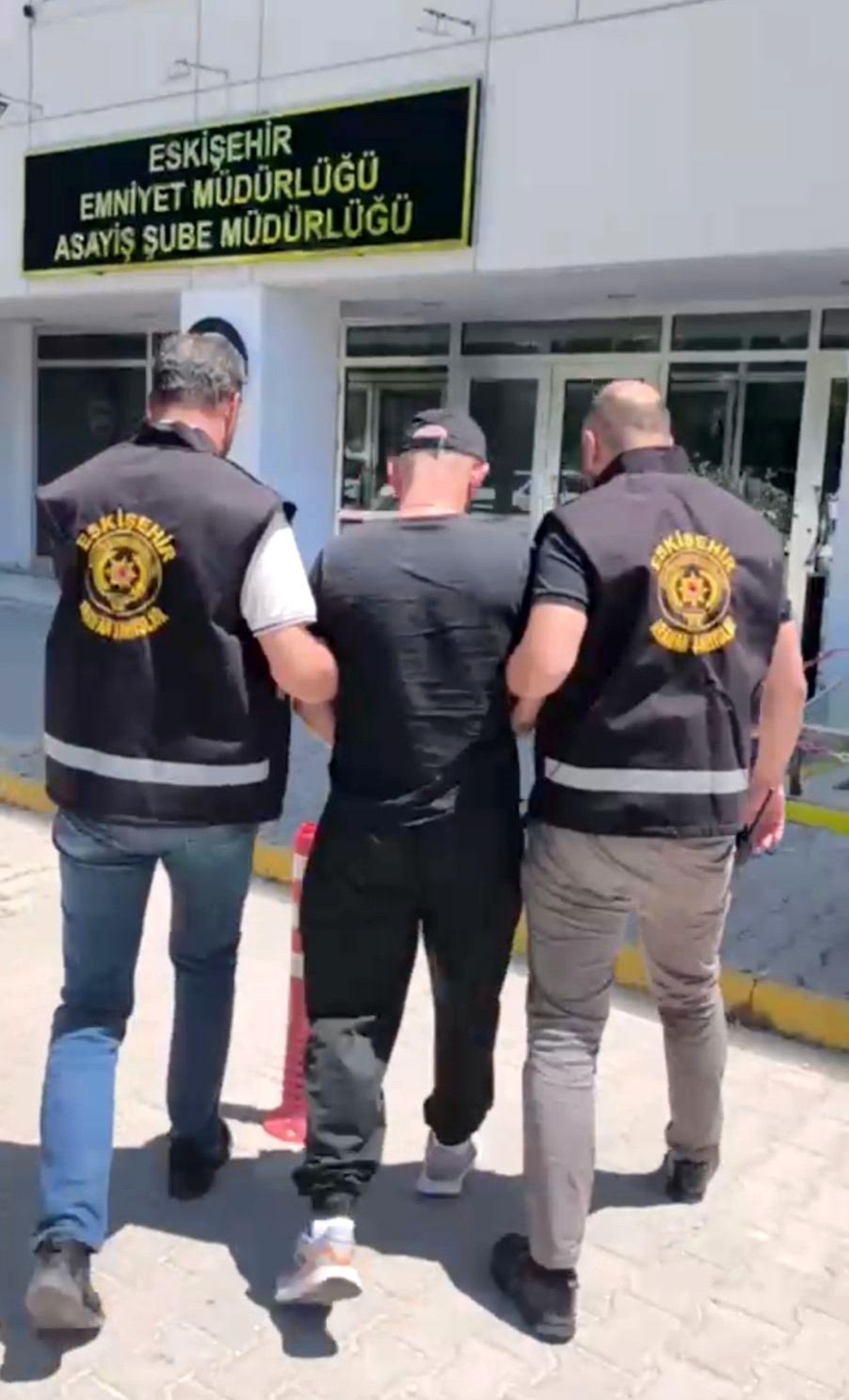 Eskişehir\'de 2 Cinayet Hükümlüsü Yakalandı