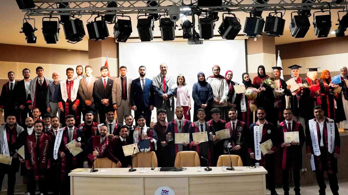 Karabük\'te 52 Filistinli Öğrenci Mezun Oldu