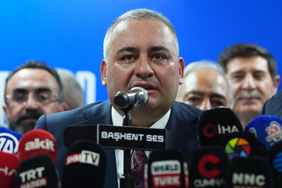 Keçiören Belediye Başkanı Özarslan AK Parti\'ye Katıldı