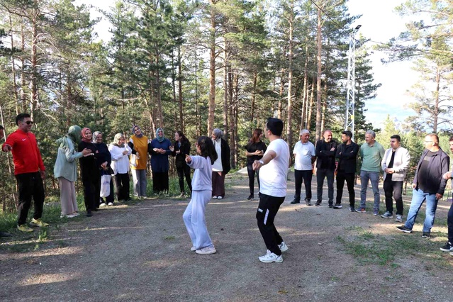 Öğretmenler yıl sonu değerlendirmesini mesire alanında yaptı
