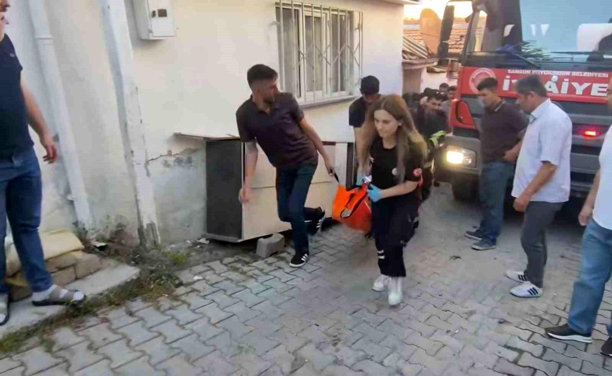 Vezirköprü\'de Yangında Bir Kişi Yaralandı