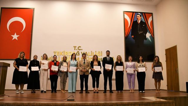 Tekirdağ’da Eğitimcilere Teşekkür Belgeleri