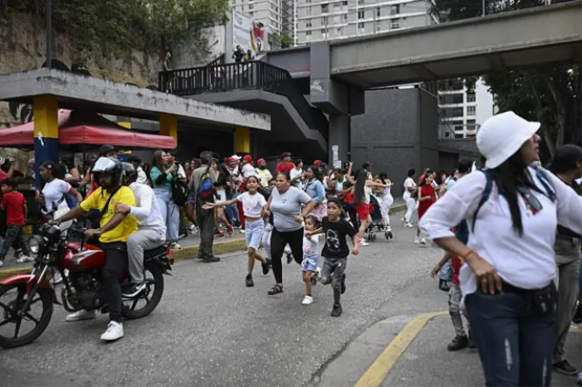 Venezuela'da iki büyük depremin ardından OHAL ilan edildi