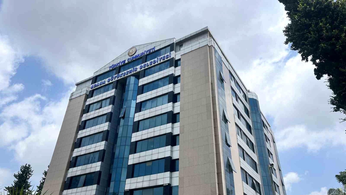 Adana Büyükşehir Belediyesinin 485.9 milyon liralık borcuna vatandaşlardan tepki
