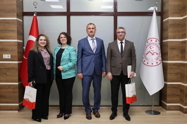 Ağrı’da görev yerleri değişen mülki idare amirlerine veda yemeği