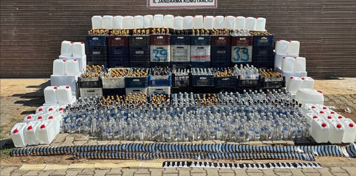 Alanya\'da 1750 Litre Kaçak Alkol Ele Geçirildi