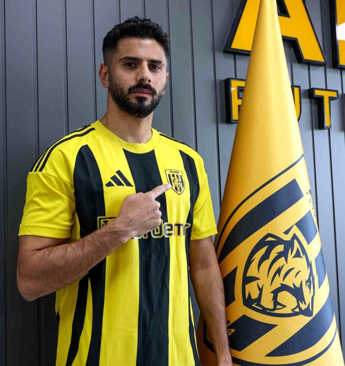 Aliağa FK\'da Alberk Koç ve Veli Çetin ile yollar ayrıldı